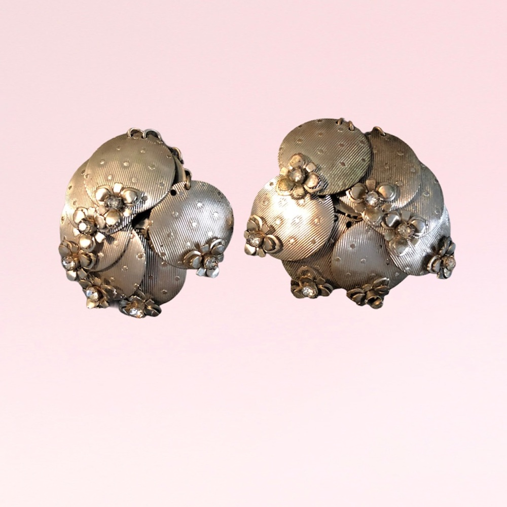 Vintage Floral Clip Ons